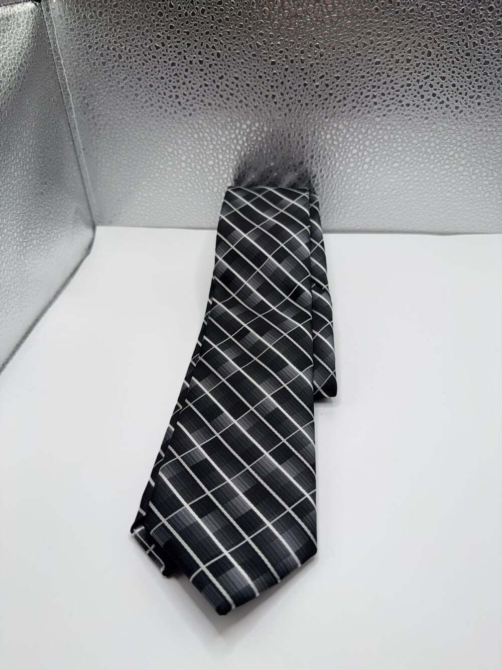 Perry Ellis Portfolio Black and Grey Plaid Necktie